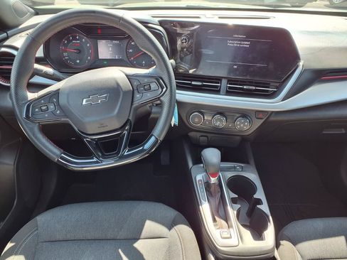 Used 2024 Chevrolet Trax RS w/ Driver Confidence Package FWD image 12