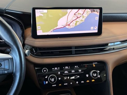 Used 2023 INFINITI QX60 Sensory w/ Vision Package image 32