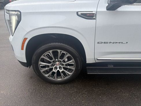 New 2026 GMC Yukon XL Denali w/ Denali Reserve Package image 26