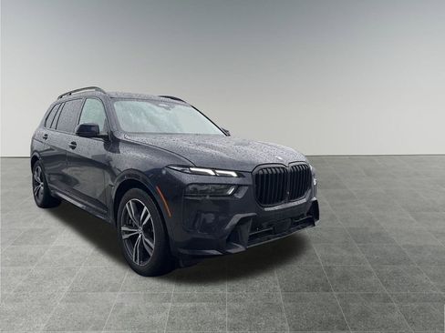 Used 2024 BMW X7 xDrive40i w/ M Sport Package image 8