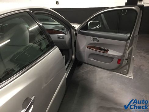 Used 2007 Buick LaCrosse CX FWD image 37