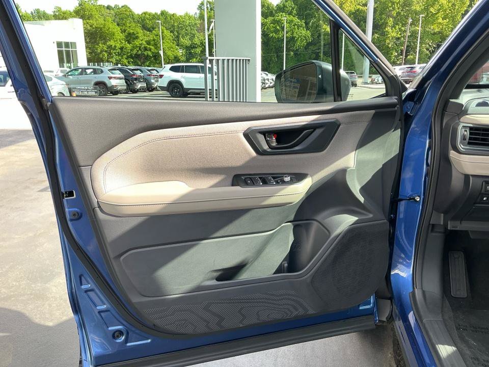 New 2026 Subaru Forester Limited AWD/4WD image 32