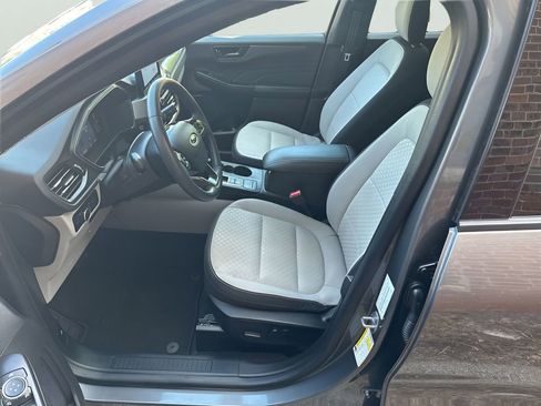 Used 2023 Ford Escape Active AWD/4WD image 24