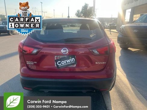 Used 2017 Nissan Rogue Sport SV w/ SV All-Weather Package AWD/4WD image 6