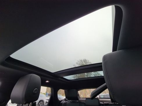 Used 2026 Land Rover Range Rover Evoque S image 39