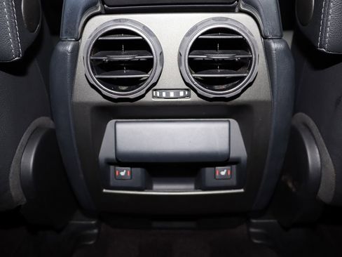 Used 2016 Land Rover LR4 HSE image 29