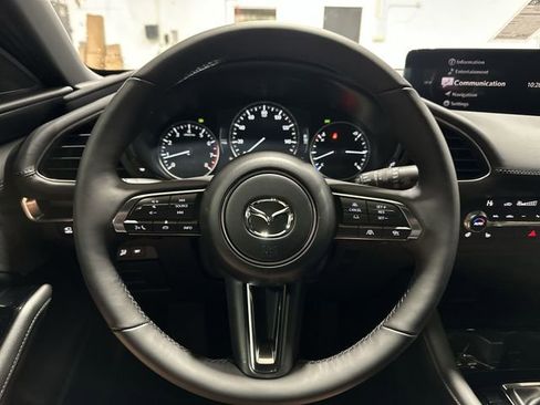 New 2026 MAZDA MAZDA3 Hatchback w/Premium Plus Pkg image 15