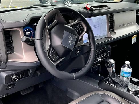 New 2026 Ford Bronco Outer Banks AWD/4WD image 6
