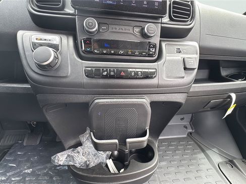Certified 2024 RAM ProMaster 3500 w/ Delivery Van Package FWD image 18