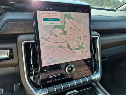 Certified 2025 GMC Yukon Denali Ultimate AWD/4WD image 14