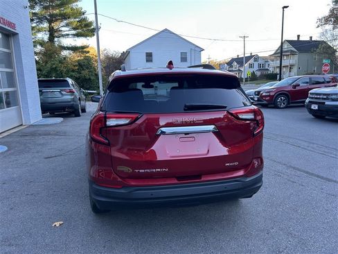 Used 2022 GMC Terrain SLE w/ Driver Convenience Package image 7