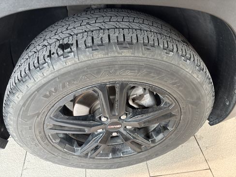 Used 2022 GMC Terrain AT4 w/ Tech Package image 22