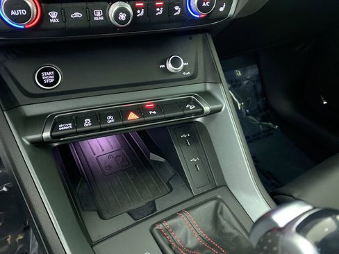 Certified 2025 Audi Q3 2.0T Premium Plus w/ Premium Plus Package image 15