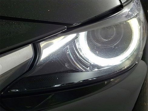 Used 2023 MAZDA CX-9 Signature image 11