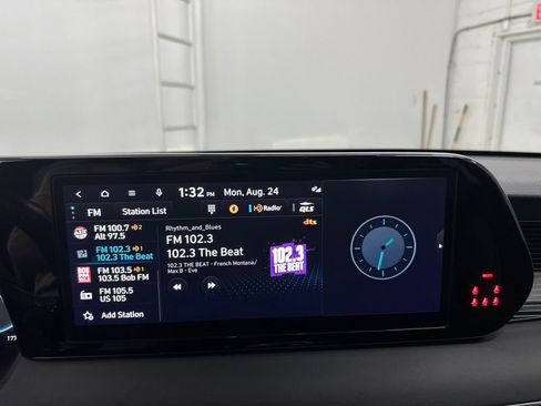 Used 2025 Hyundai Palisade Calligraphy FWD image 19