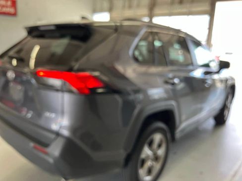 Used 2025 Toyota RAV4 XLE FWD image 4