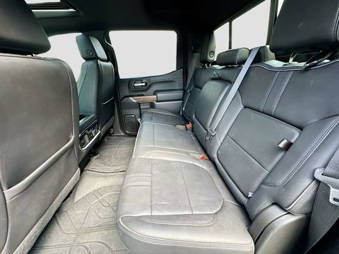 Used 2022 Chevrolet Silverado 1500 High Country w/ Technology Package image 21