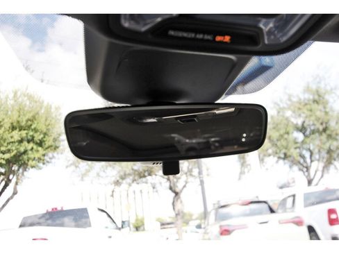 Used 2025 Audi Q3 2.0T Premium image 25