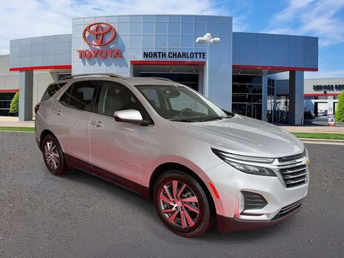 Used 2022 Chevrolet Equinox Premier image 1