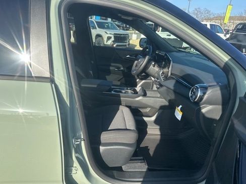 New 2026 Chevrolet Equinox LT image 31