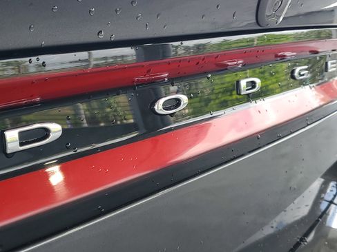 Used 2023 Dodge Charger SXT RWD image 5