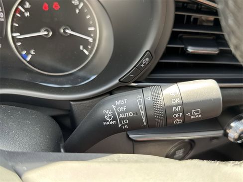 New 2024 MAZDA CX-30 Carbon image 58