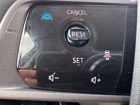 Certified 2025 Nissan Murano SV AWD/4WD image 16