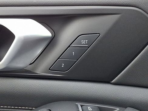 Used 2024 BMW X5 xDrive40i w/ Premium Package image 25