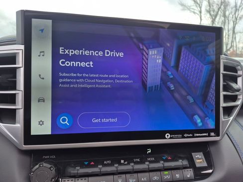 Used 2024 Toyota Tundra Platinum image 18