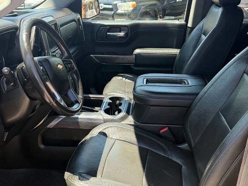 Used 2019 Chevrolet Silverado 1500 LTZ w/ LTZ Premium Package AWD/4WD image 12