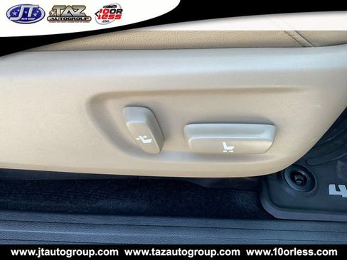 Used 2013 Toyota 4Runner SR5 w/ Convenience Pkg RWD image 17