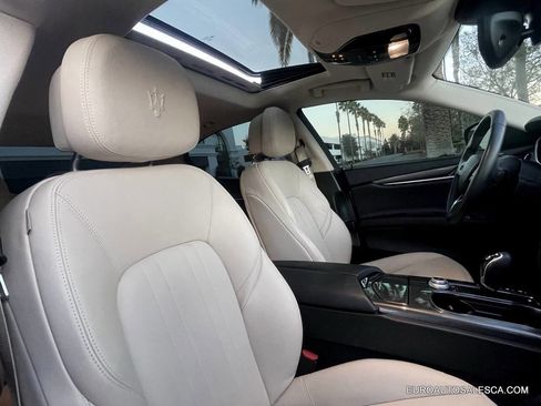 Used 2018 Maserati Ghibli Base 4dr Sedan image 23