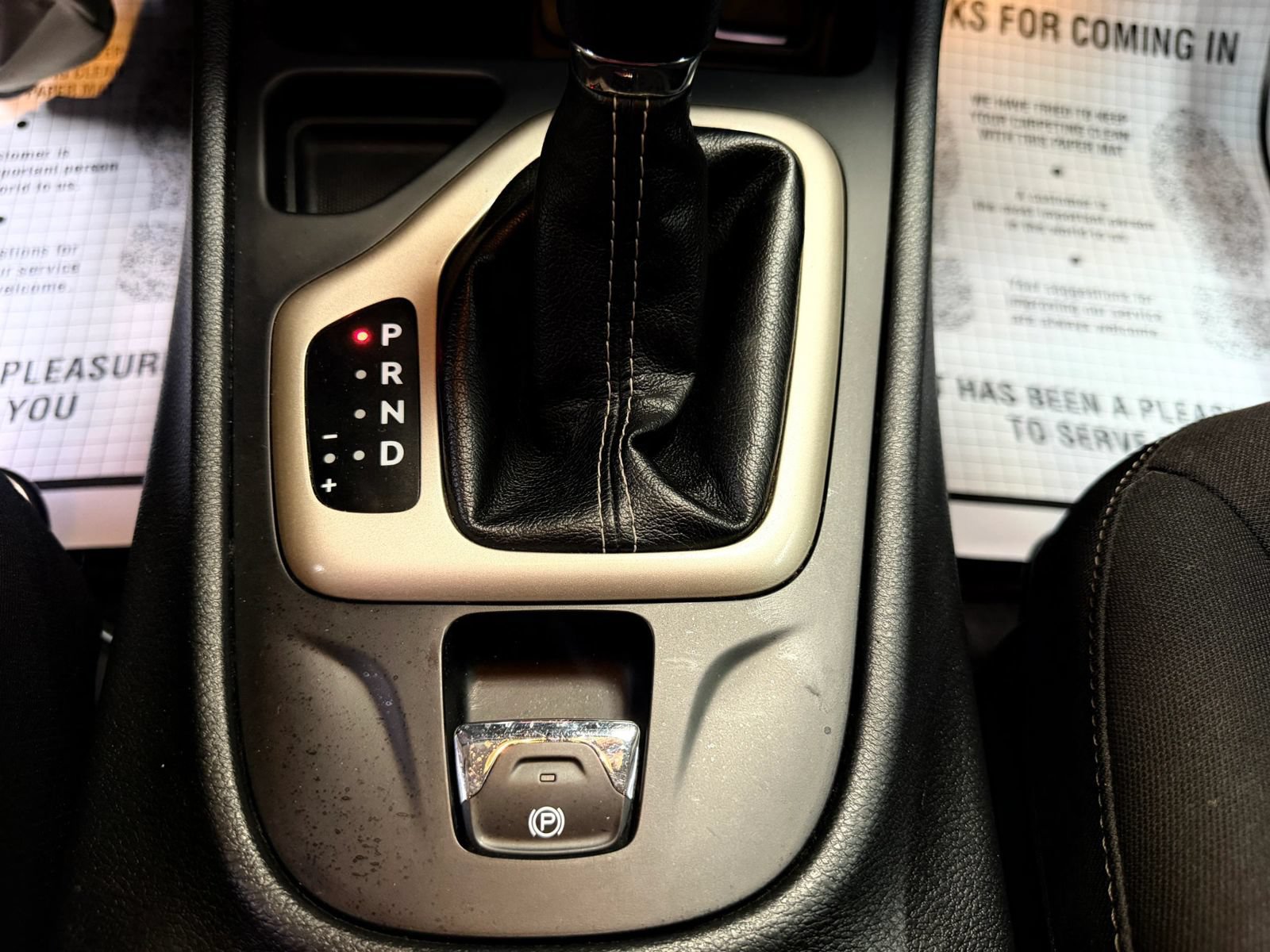 Used 2016 Jeep Cherokee Latitude FWD image 50