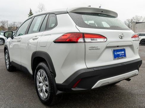 Used 2023 Toyota Corolla Cross L AWD/4WD image 8