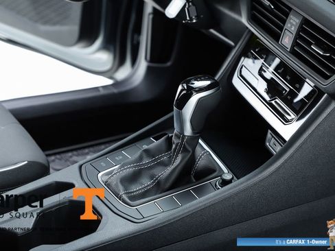 Used 2025 Volkswagen Jetta Sport image 33