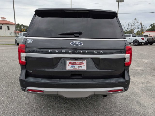 Used 2022 Ford Expedition XLT RWD image 5
