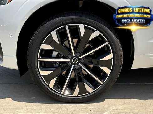 New 2026 Volvo XC60 B5 Ultra w/ Protection Package Premier AWD/4WD image 25
