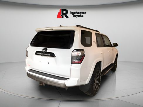 Certified 2021 Toyota 4Runner TRD Off-Road Premium w/ Moonroof Package AWD/4WD image 8