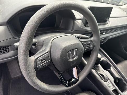 Used 2024 Honda Accord EX image 9