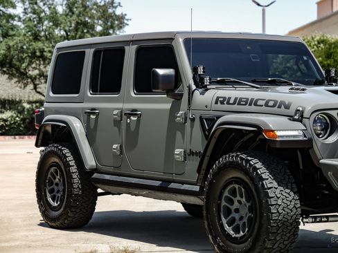 Used 2023 Jeep Wrangler Unlimited Rubicon 392 w/ Xtreme Recon 35" Tire Package AWD/4WD image 27