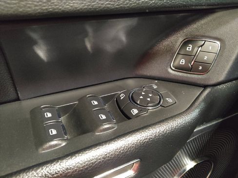 Used 2020 Ford Expedition Max XLT w/ Equipment Group 202A RWD image 27