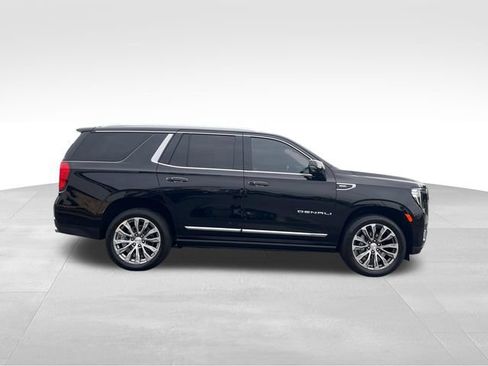 Used 2021 GMC Yukon Denali w/ Denali Premium Package RWD image 6