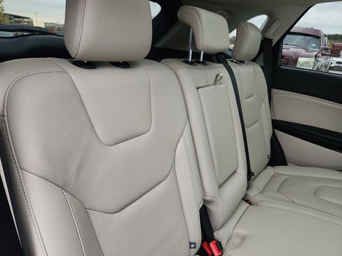 Certified 2022 Ford Edge Titanium w/ Equipment Group 301A image 31