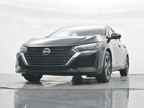 Used 2024 Nissan Sentra SV FWD image 28