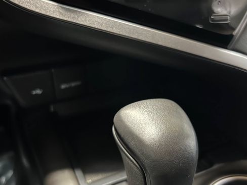 Used 2024 Toyota Camry SE FWD image 11