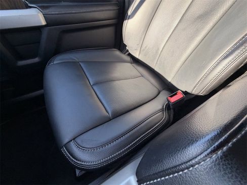 Used 2020 Ford F150 Lariat image 21