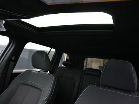 New 2026 Jeep Grand Cherokee Laredo AWD/4WD image 13