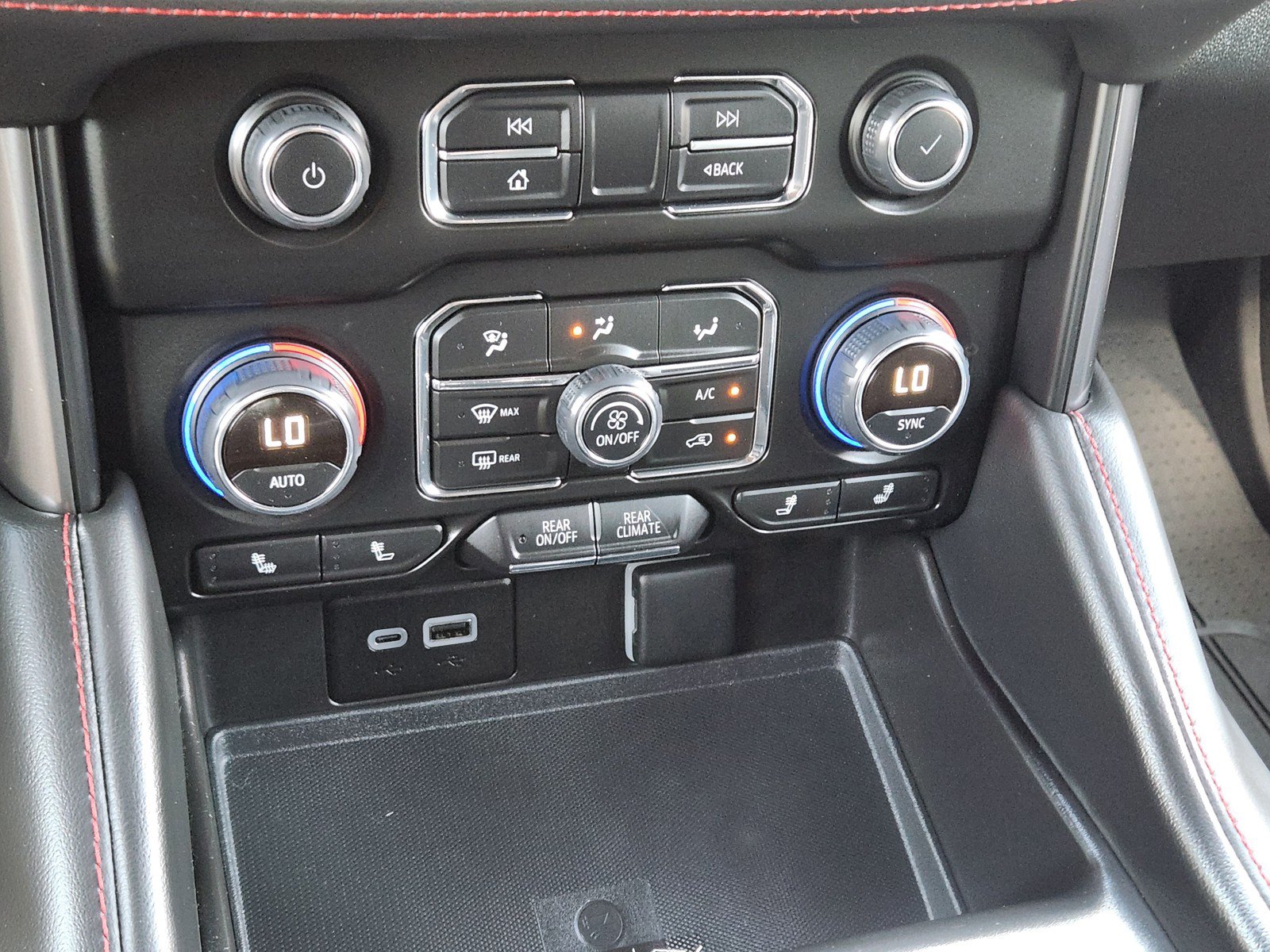 Used 2023 Chevrolet Tahoe RST RWD image 16
