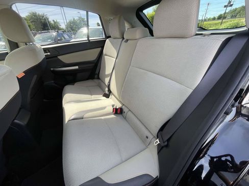 Used 2017 Subaru Crosstrek 2.0i Premium AWD/4WD image 12