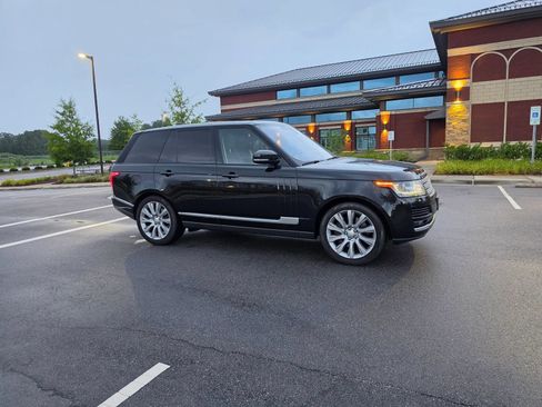 Used 2017 Land Rover Range Rover Supercharged AWD/4WD image 5